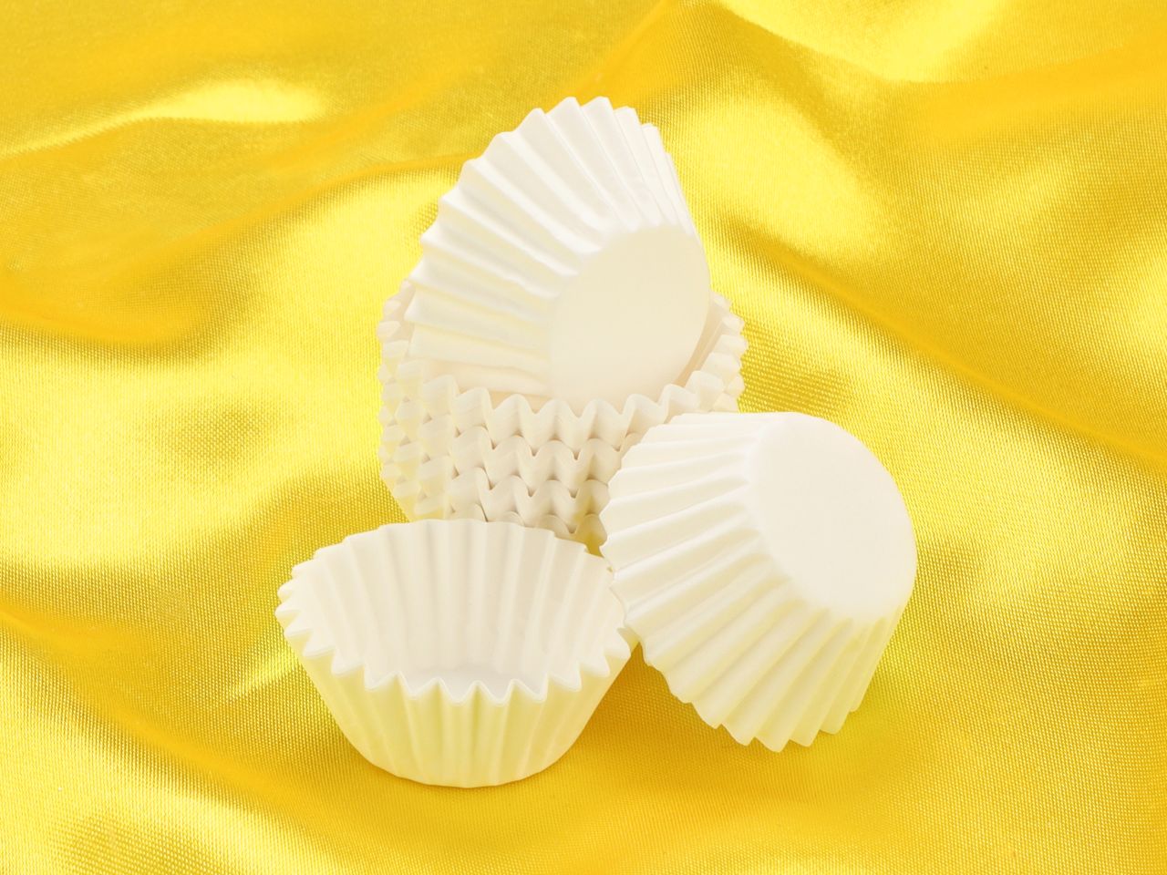 pralinenkapseln mini 22mm weiss 100 stueck