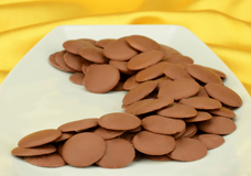 Schweizer Kuvertüre von Carma für Pralinen und Desserts