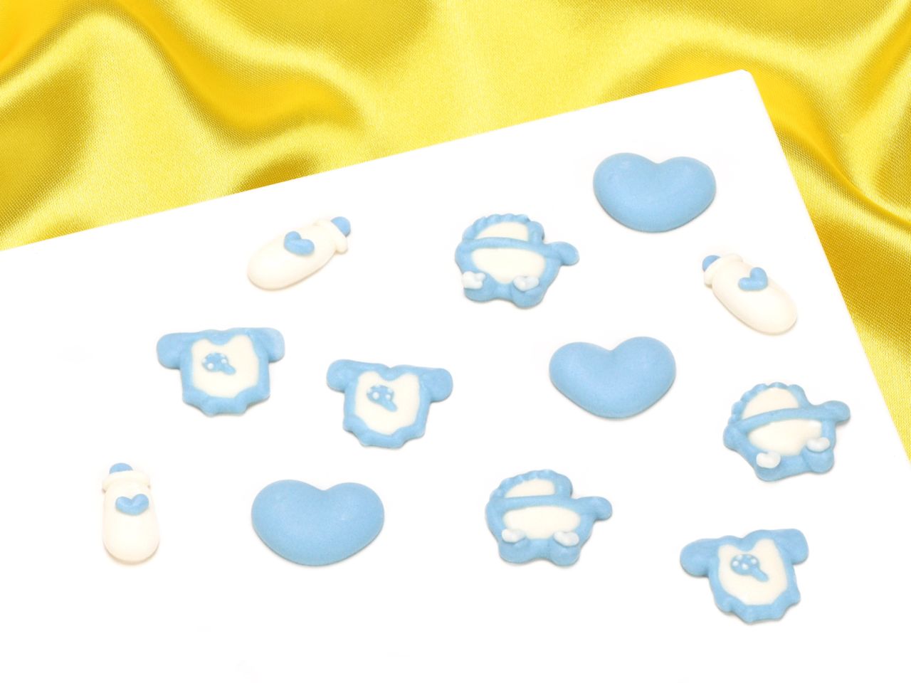 zuckerdekor baby babyblau 28mm 12 stueck