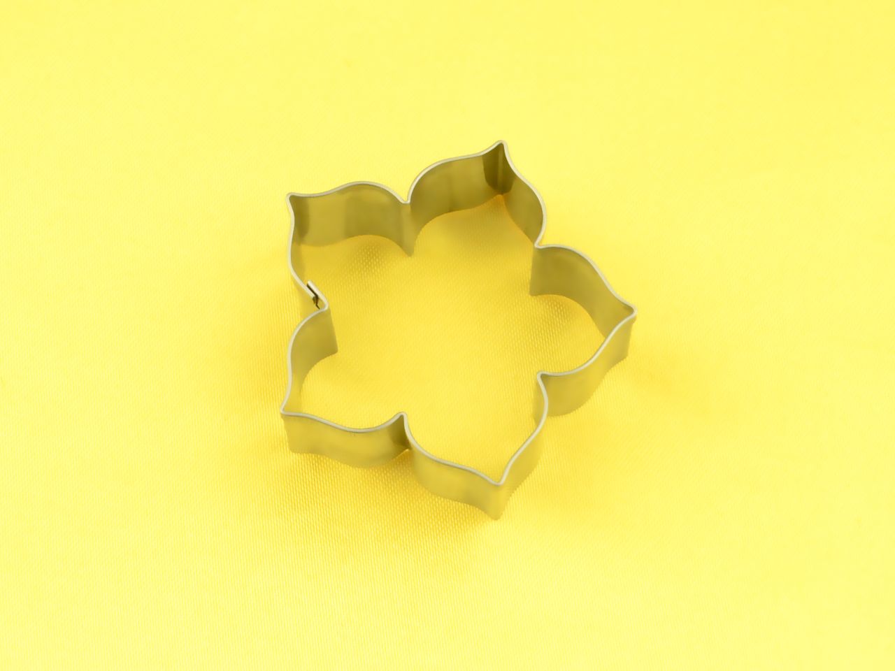 ausstecher lilie 4cm