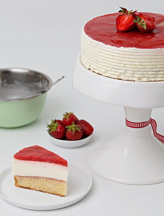 buttermilchmousse torte mit fruchtspiegel