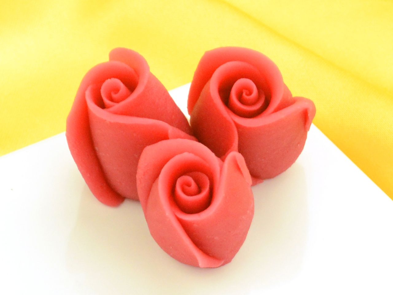 marzipan rosen klein rot 4 stueck
