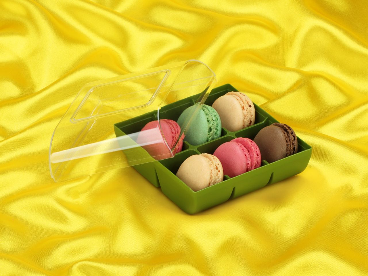 macaron halbschalen 12 stueck bunt in 6er box gruen