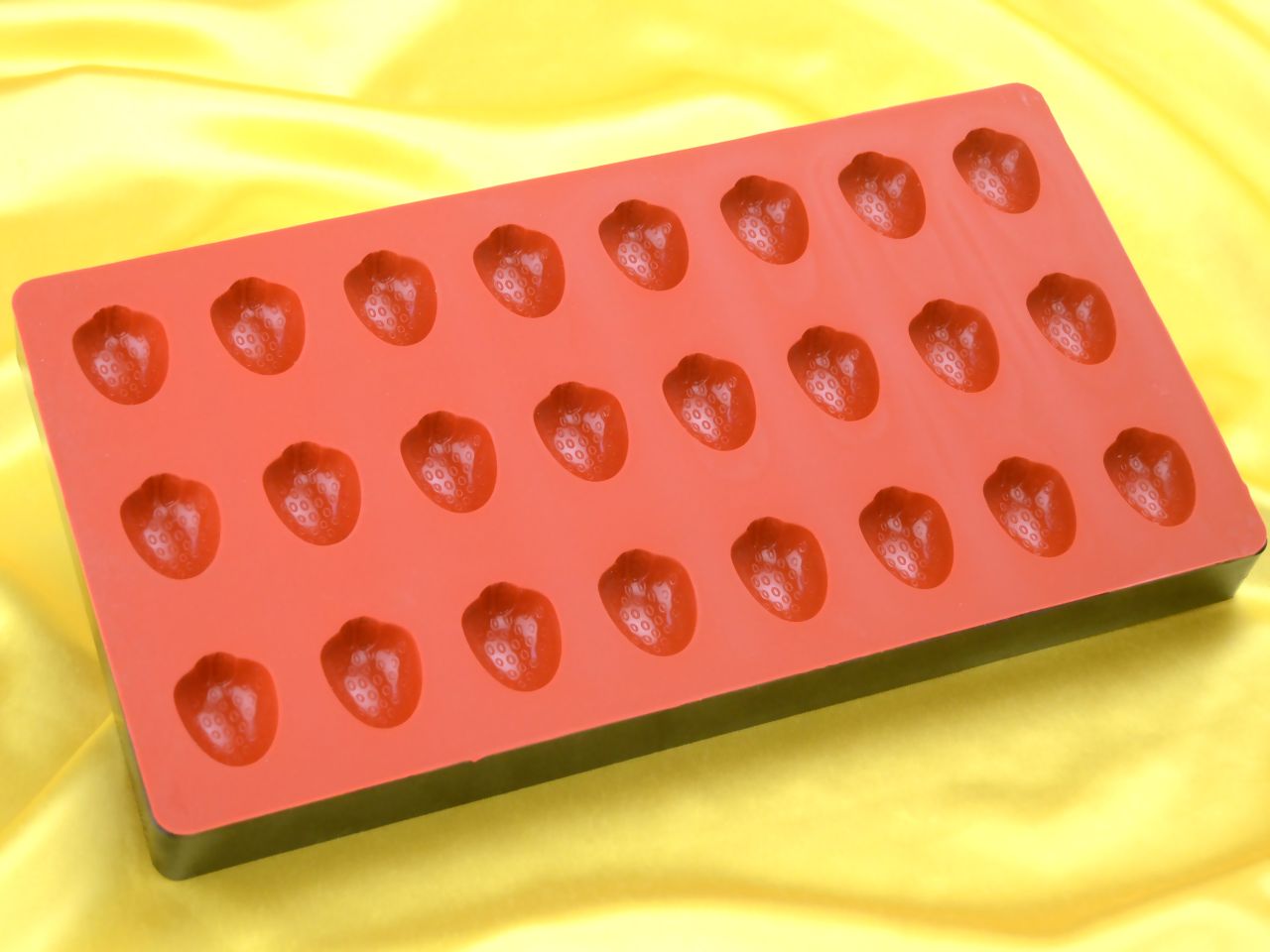 bonbon form erdbeere