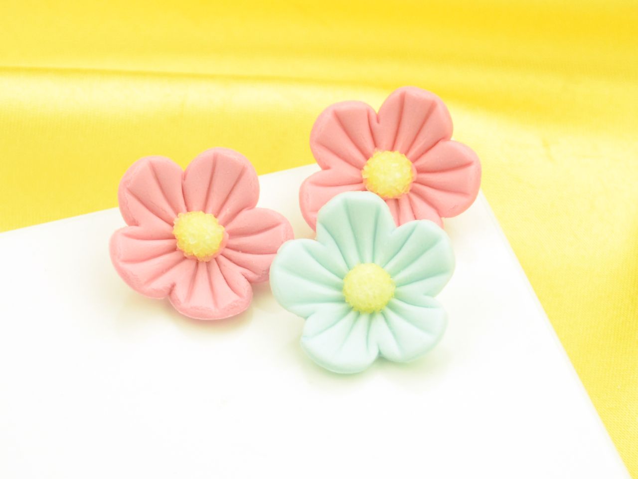blumen 25mm rosa blau zucker 16 stueck