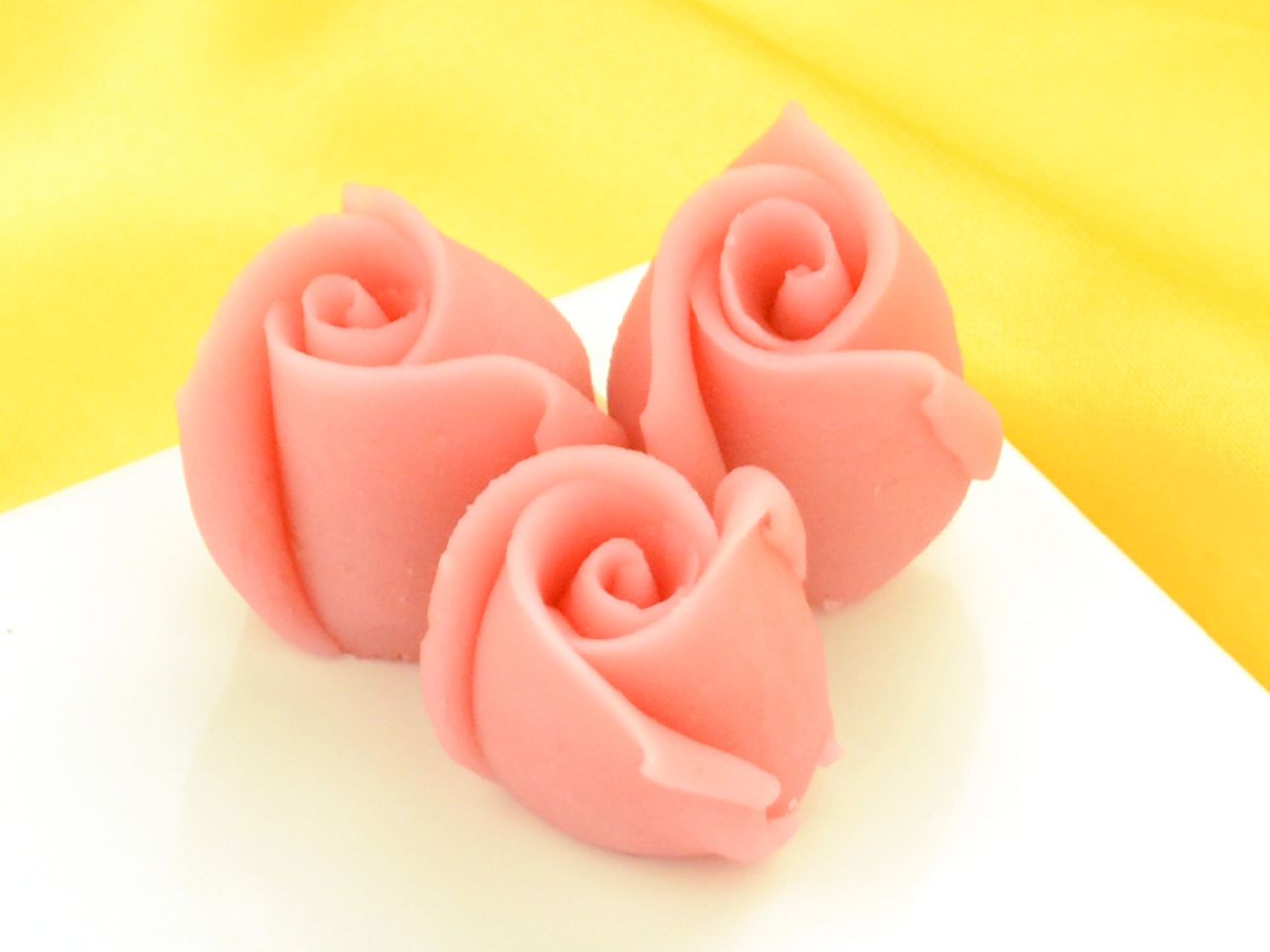 marzipan rosen klein rosa 4 stueck