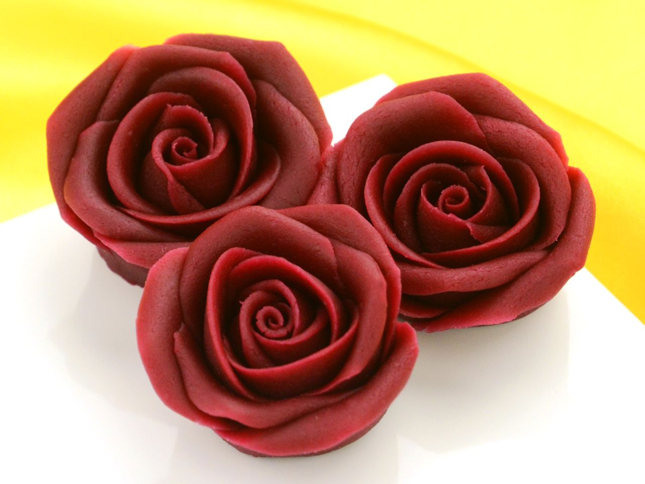 marzipan rosen gross bordeaux 2 stueck