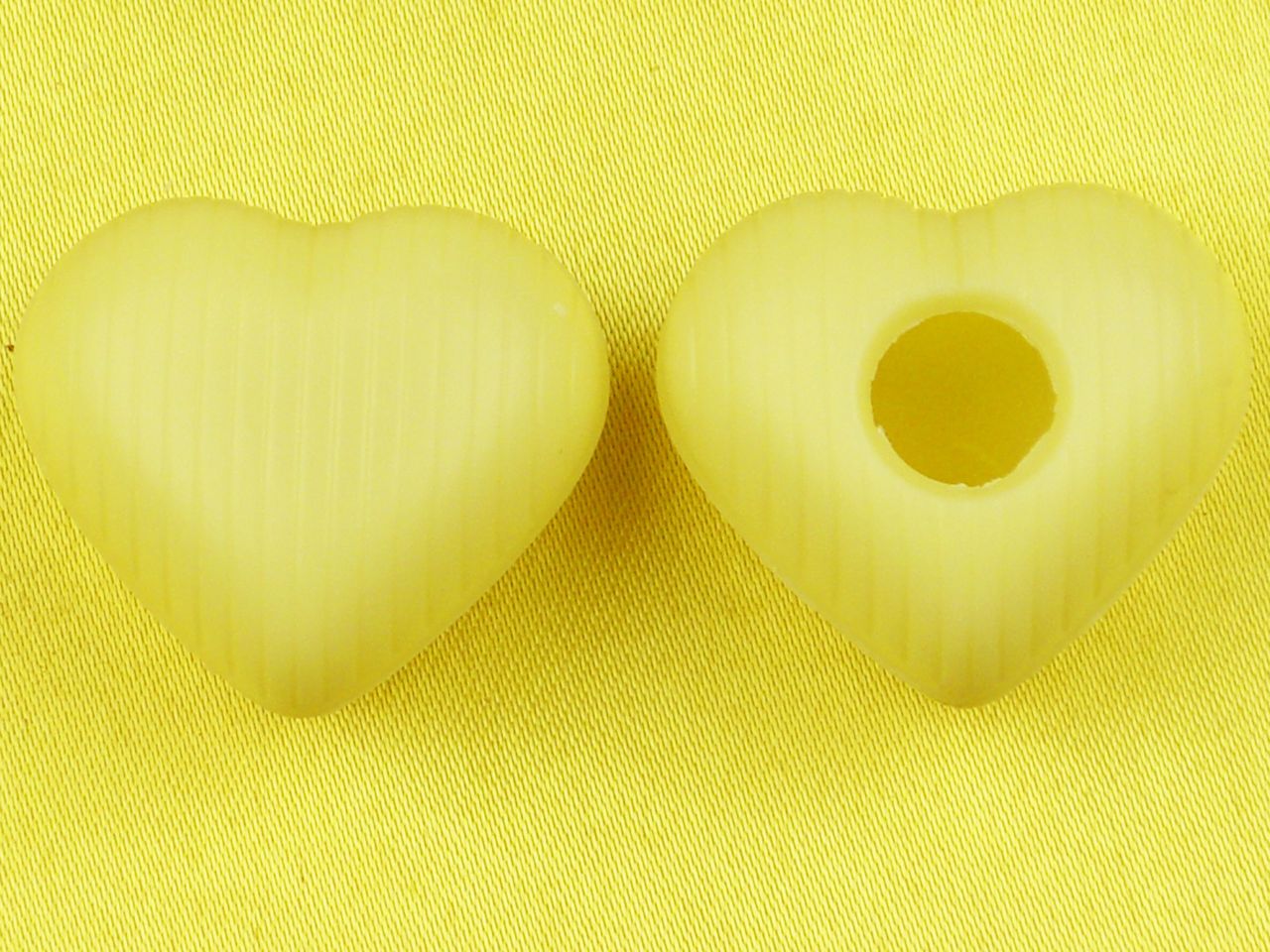 1 folie herz hohlkoerper medium weiss