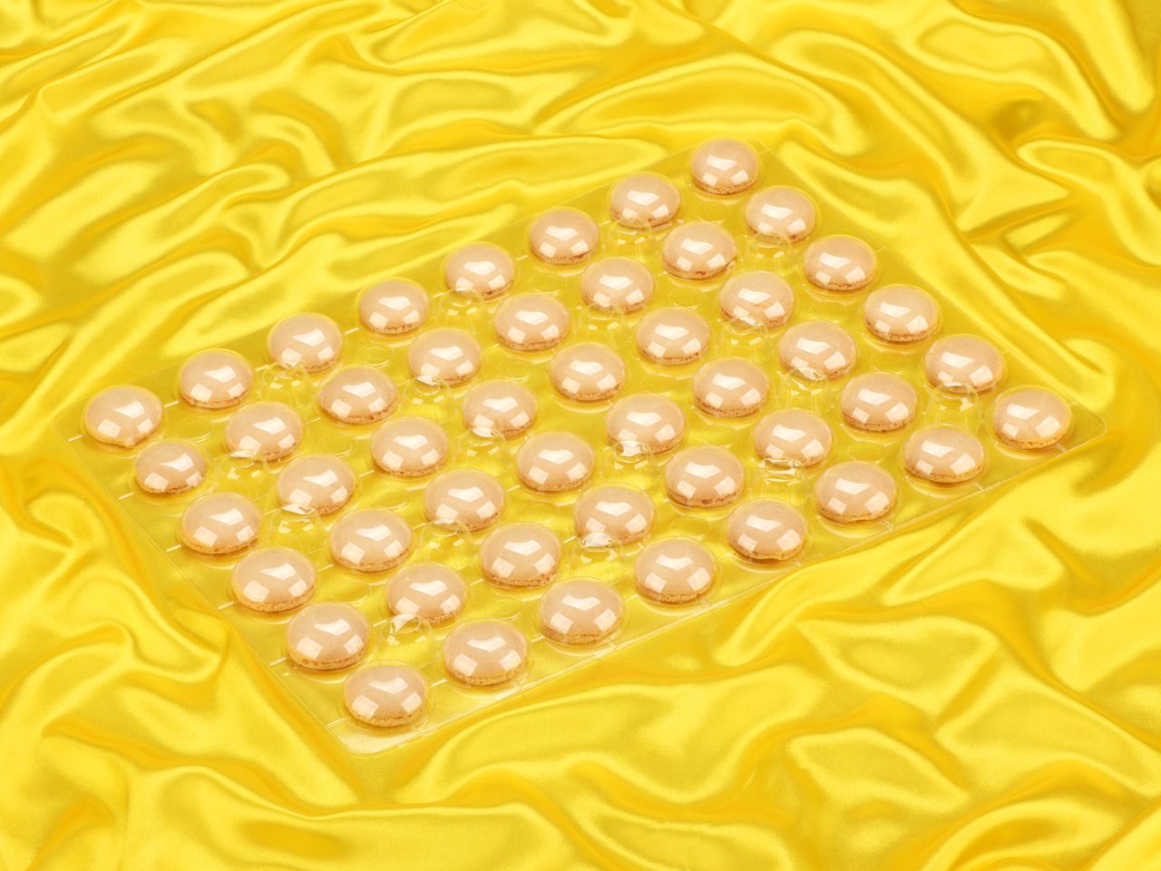 macaron halbschalen 48 stueck champagner