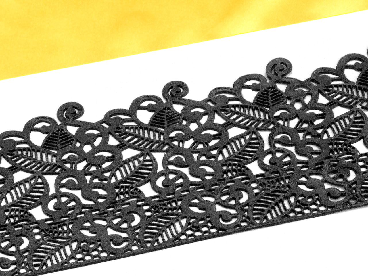 spitzendekor baroc schwarz