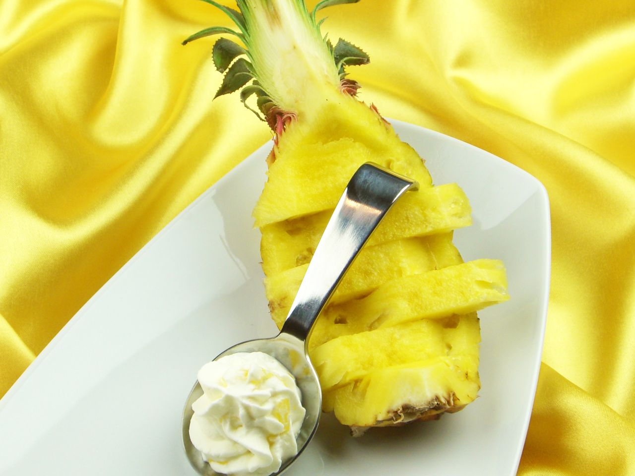 sahnestand ananas 100g