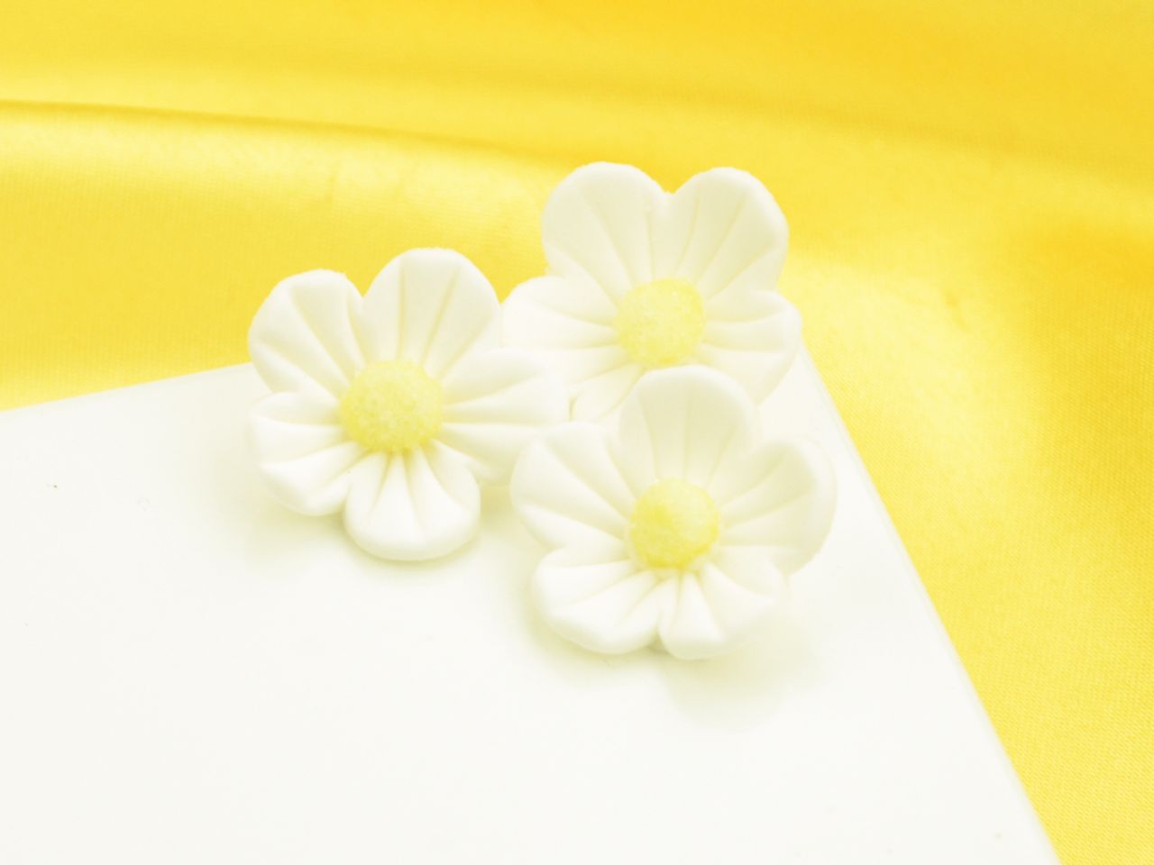 blumen 25mm weiss zucker 16 stueck