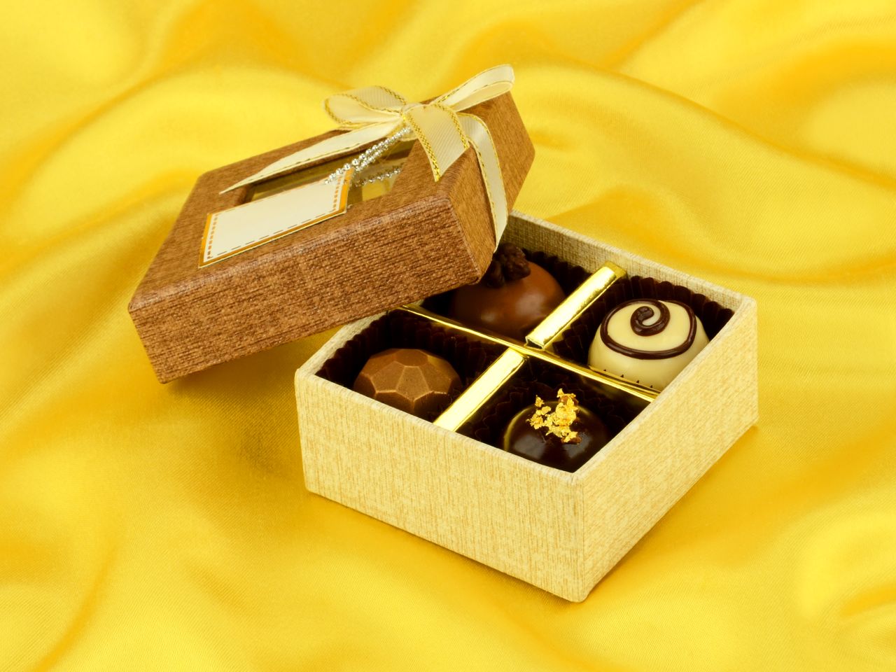 chocolate case treasure fuer 4 pralinen