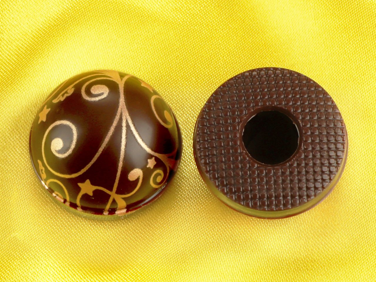 1 folie halbkugeln mit ornamenten zartbitter