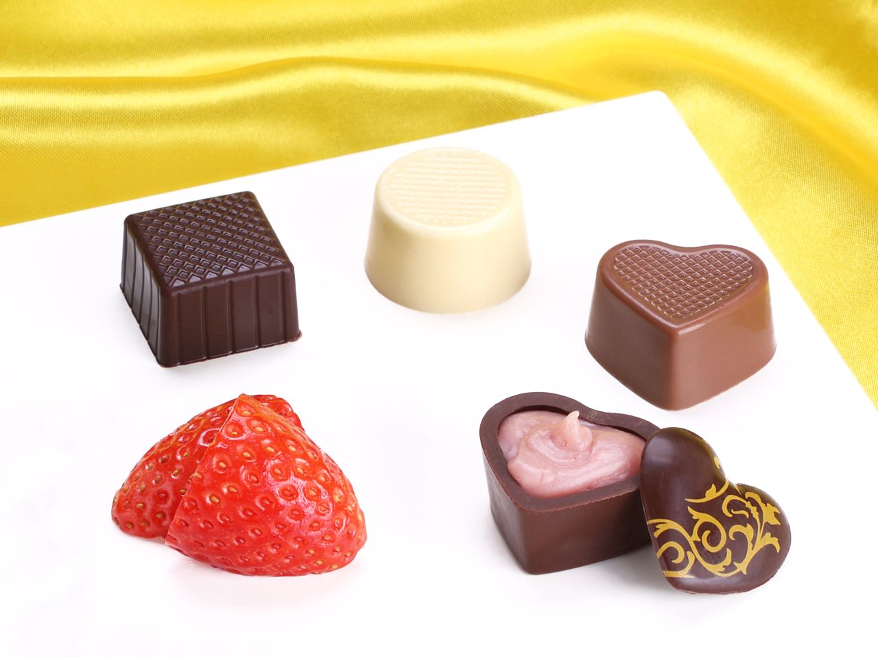 pralinenfuellung erdbeer 600g