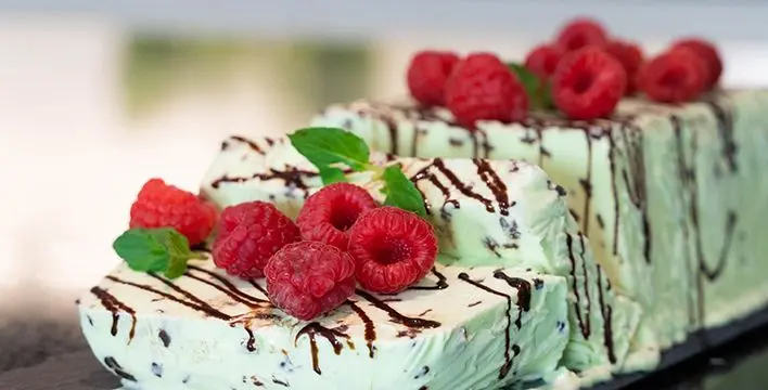 https://pati-versand.de/media/d6/e4/91/1762518124/Eis-Desserts_800x800.webp?ts=1762518124