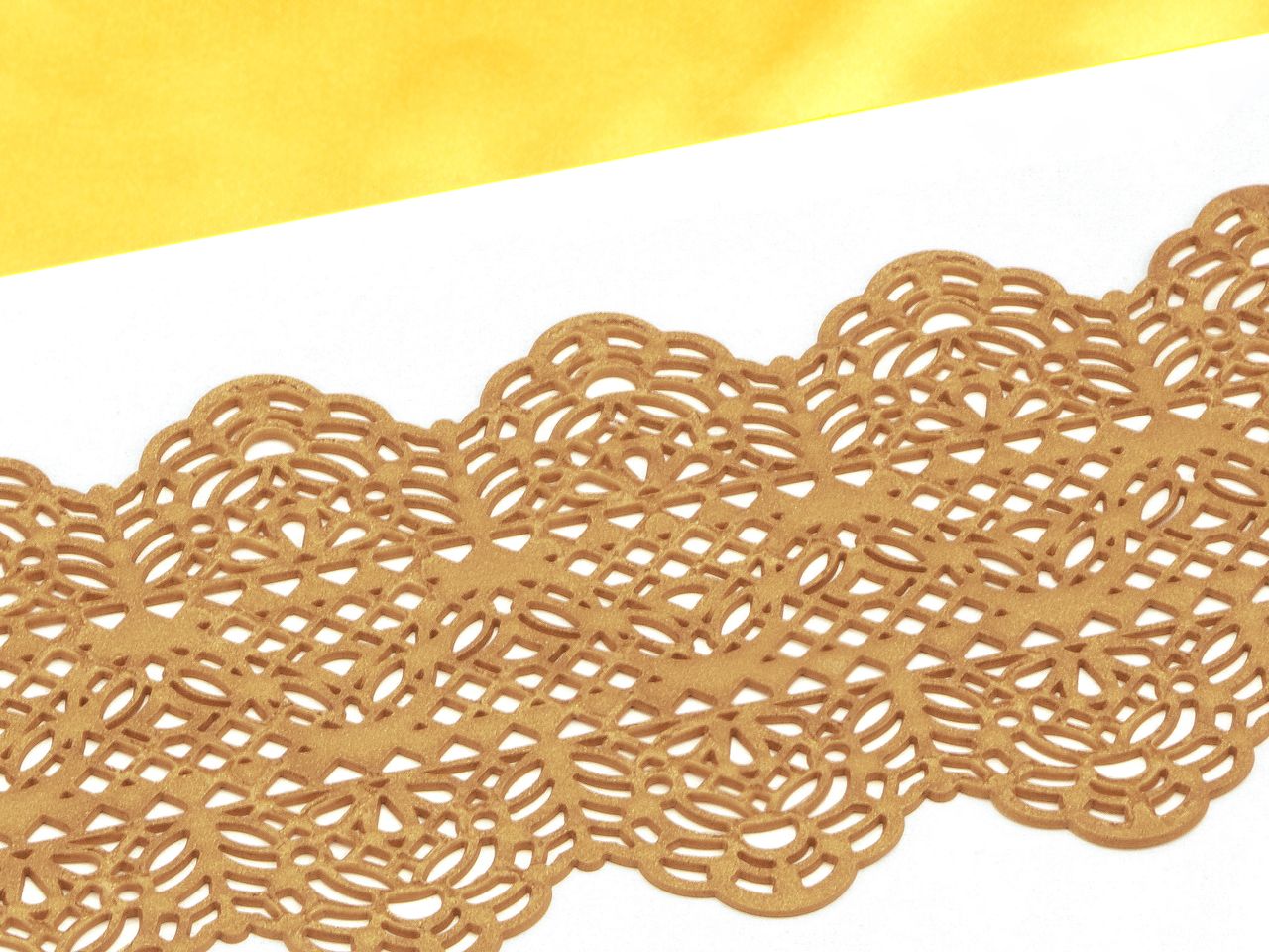 spitzendekor dentelle gold